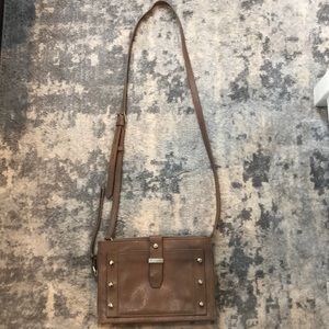 Botkier cross body in taupe